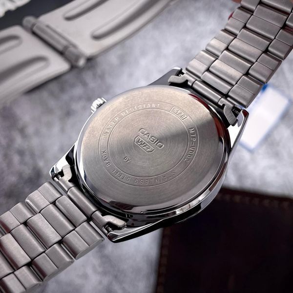 Фото Casio MTP-VD02D-1E, артикул 1141-0326 &mdash; интернет-магазин Rayup